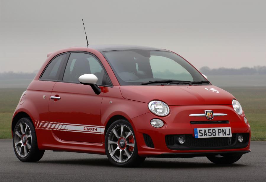  Abarth 500 2009 года  (UK) (фото 11 из 43)